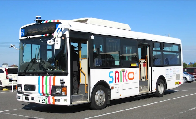 使用車両の大型バス