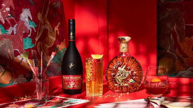 ケンタウロスが迎える午年の到来を祝す　中国ポップアートの巨匠、シュエ・ソンとコラボレーション「レミーマルタン リミテッドエディション BY シュエ・ソン」【2026 年１月 9 日（金）より数量限定にて発売】